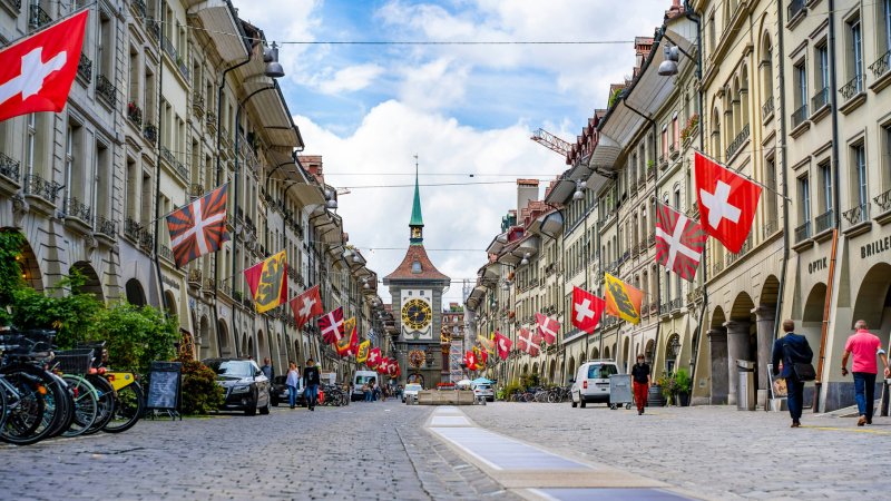 Europe EES digitizes EU border control for non-EU travelers. Learn how EES works, who it applies to, and what to expect.