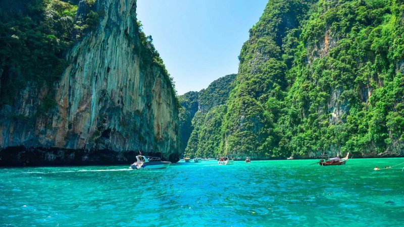 Learn about the Thailand visa exemption: eligible countries, stay durations, and TDAC entry rules for hassle-free travel.