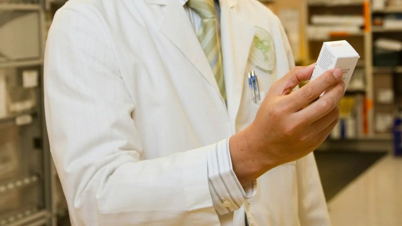 Find UK visa sponsorship jobs in healthcare, IT, finance & more. Get tips, job lists & sponsor companies for the Skilled Worker visa.