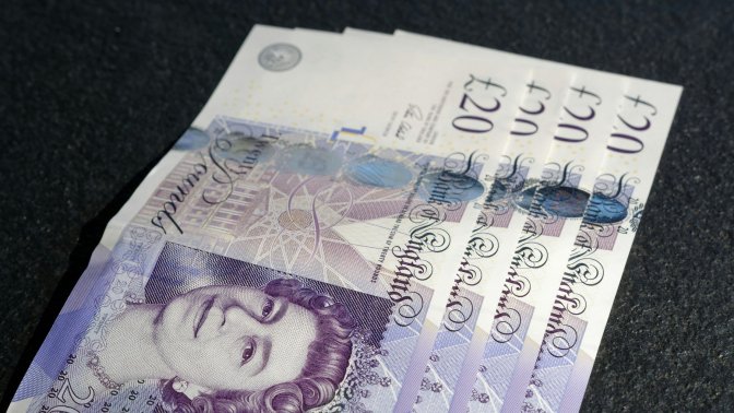 Find out UK visitor visa fees for 6-month, 11-month, and long-term visas. Get costs, durations & tips to choose the right UK visa.