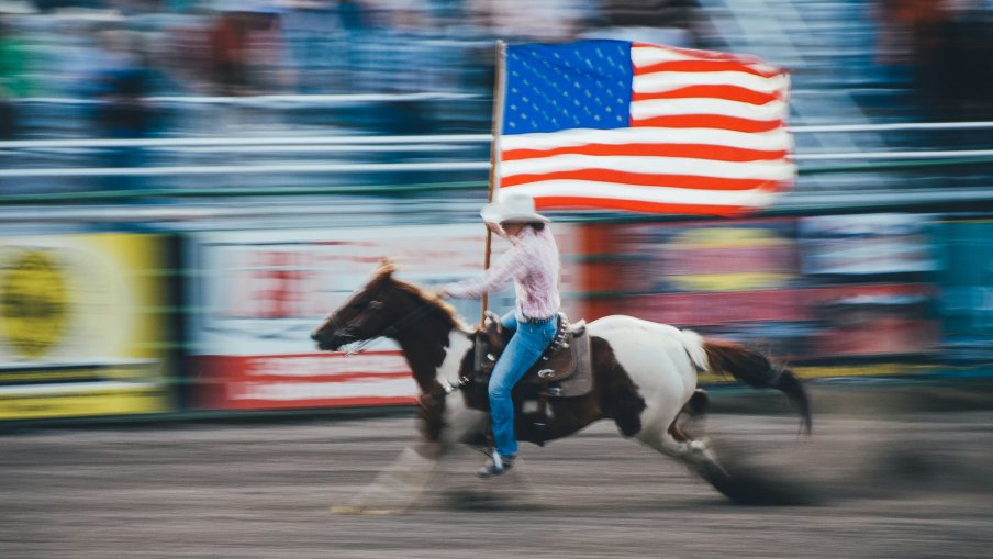 Complete US visa guide: types, application steps, fees, processing times, refusals, appeals & tips for success.